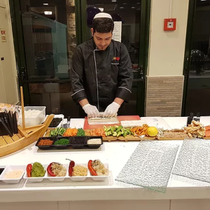 עמדת סושי + סושי מן